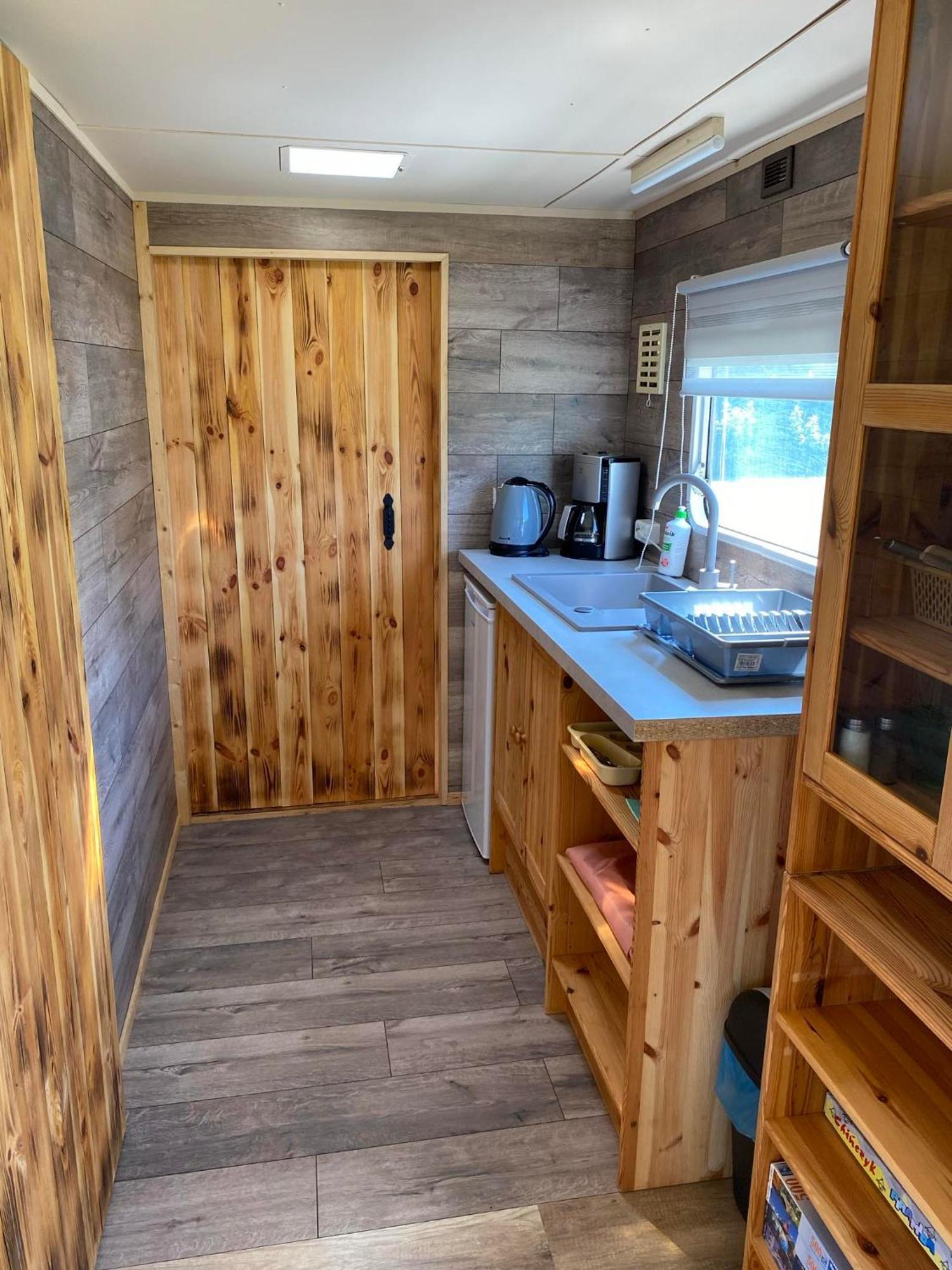 Holiday home Przyczepa Holenderska Ii